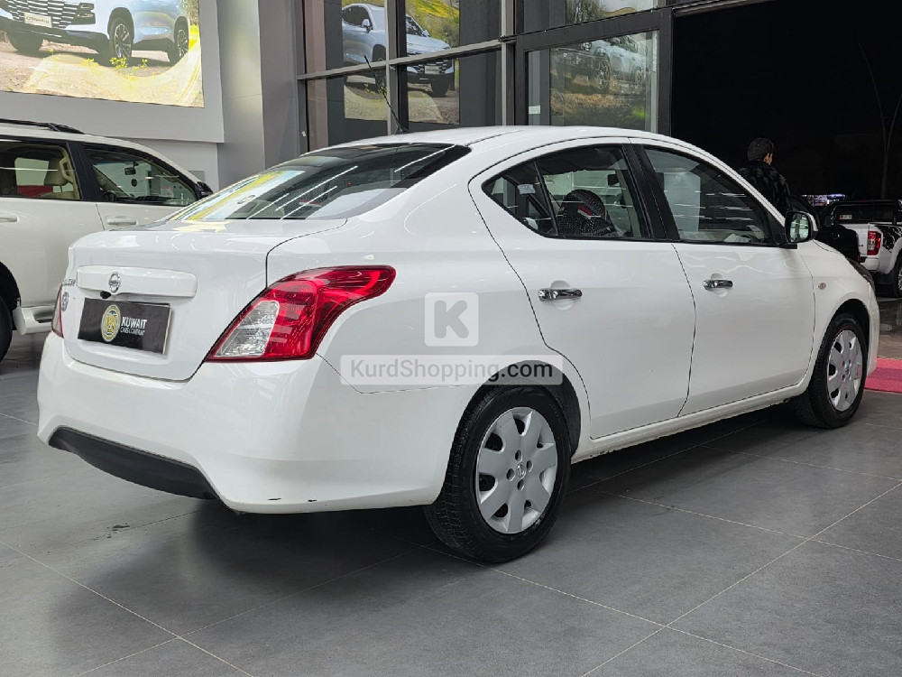 Nissan Sunny 2023