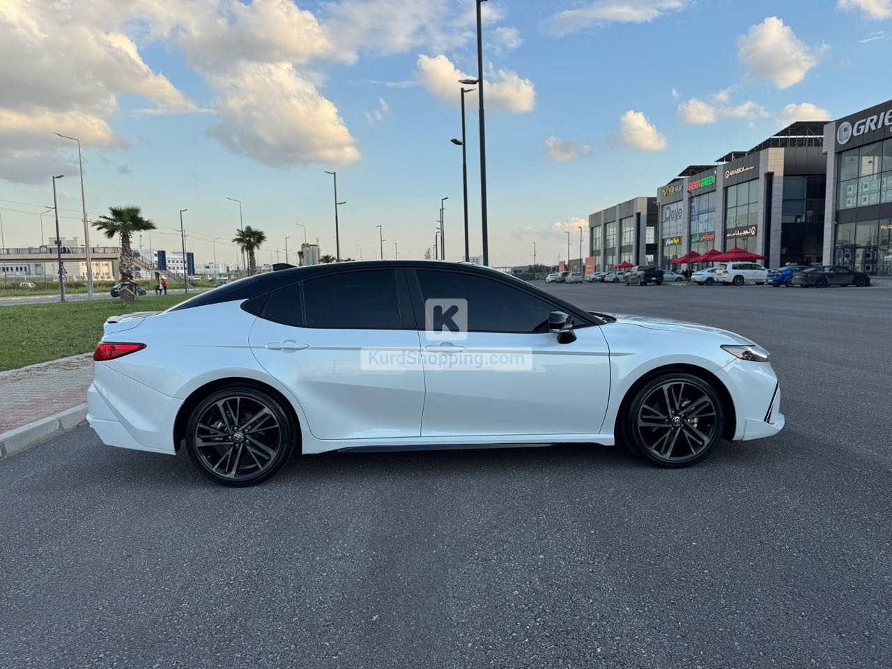 Toyota Camry 2025