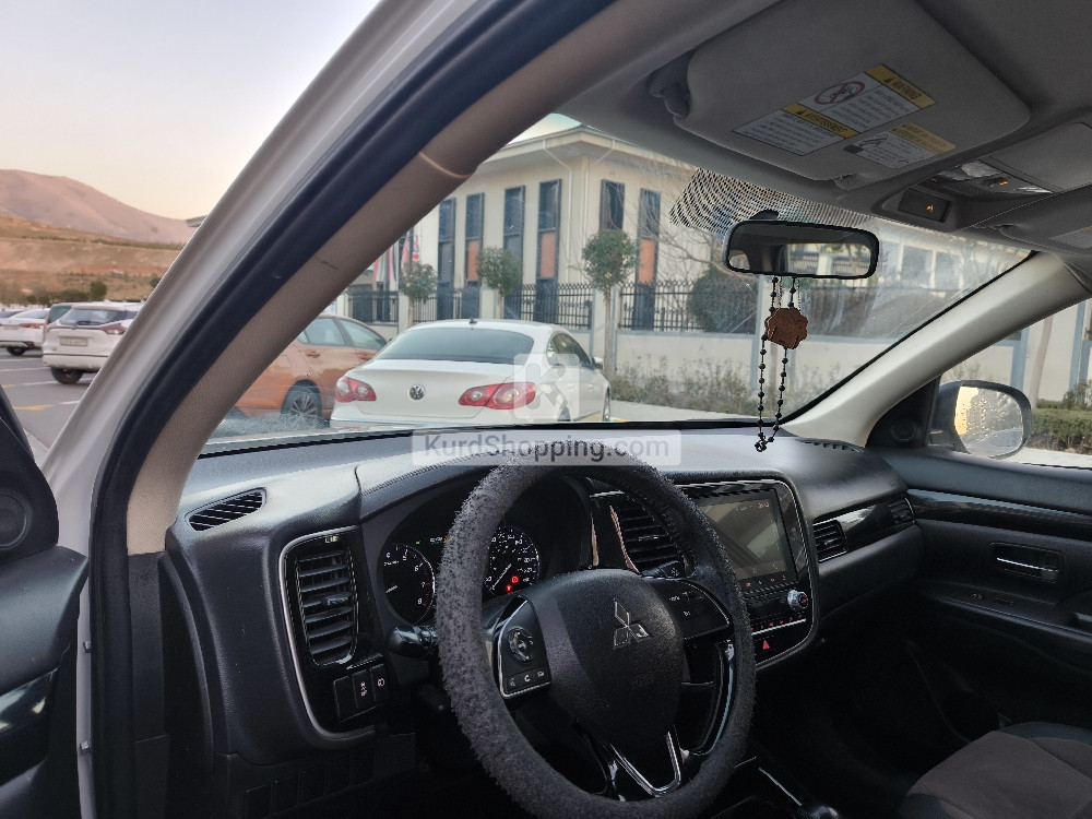 Mitsubishi Outlander 2020