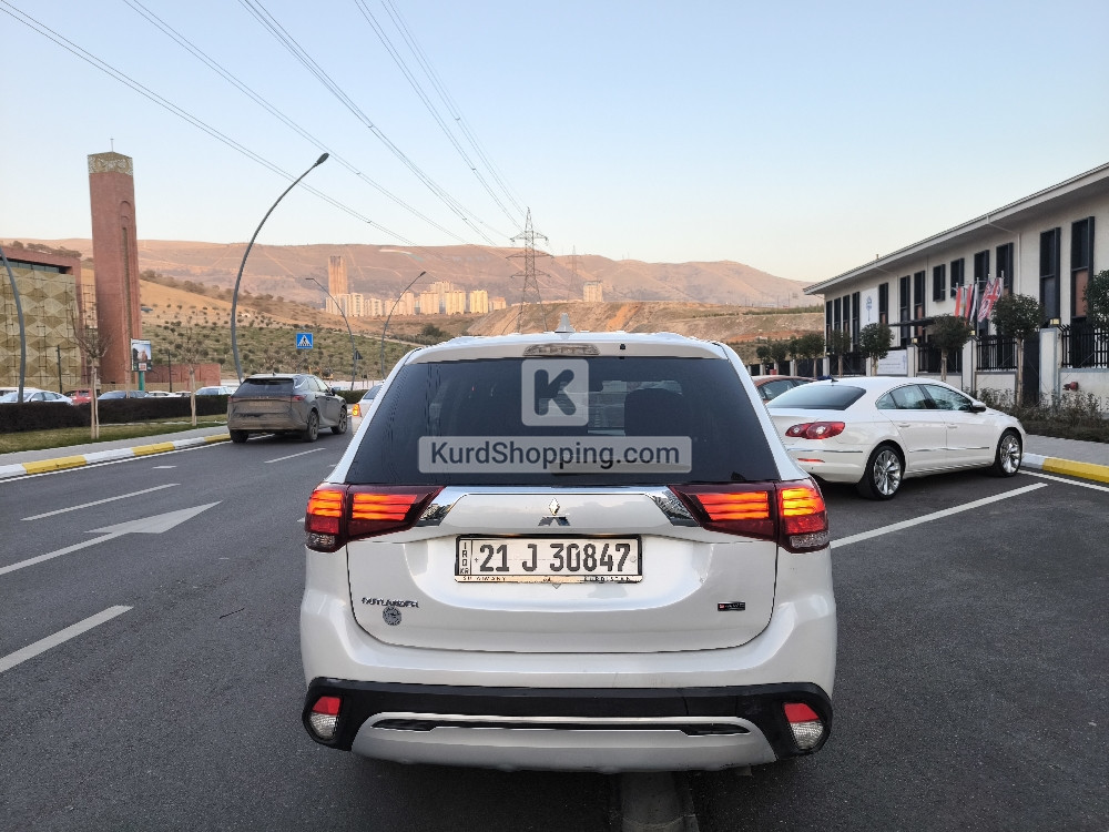 Mitsubishi Outlander 2020