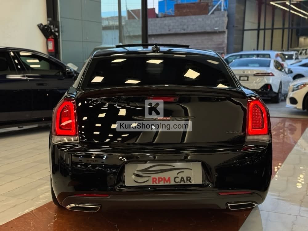 Chrysler 300S 2021