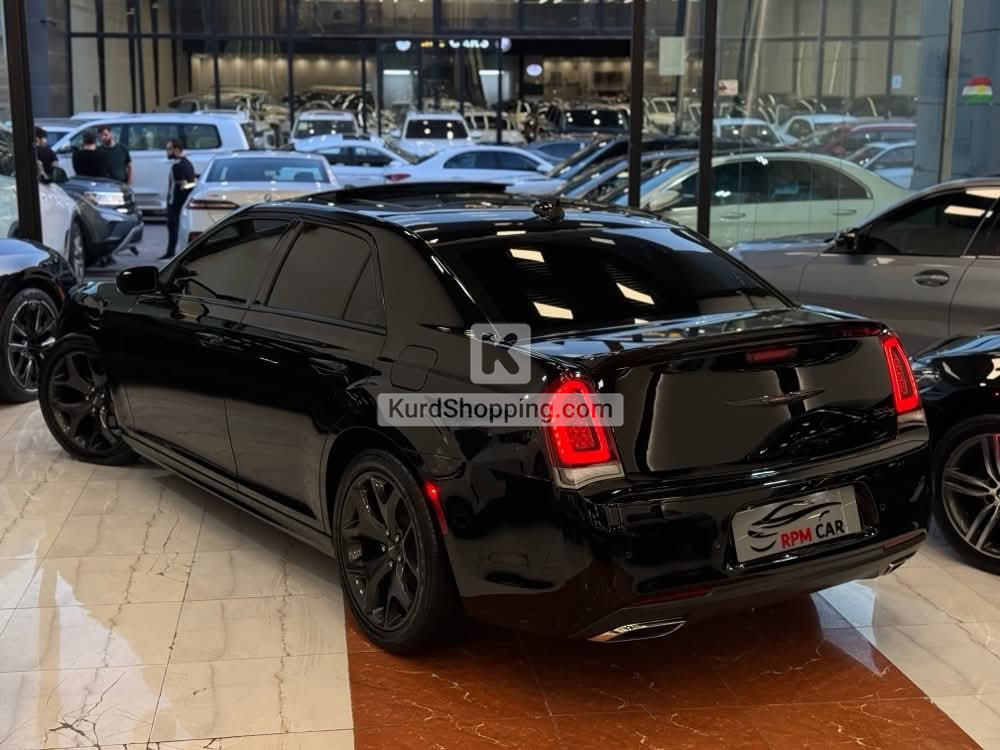 Chrysler 300S 2021