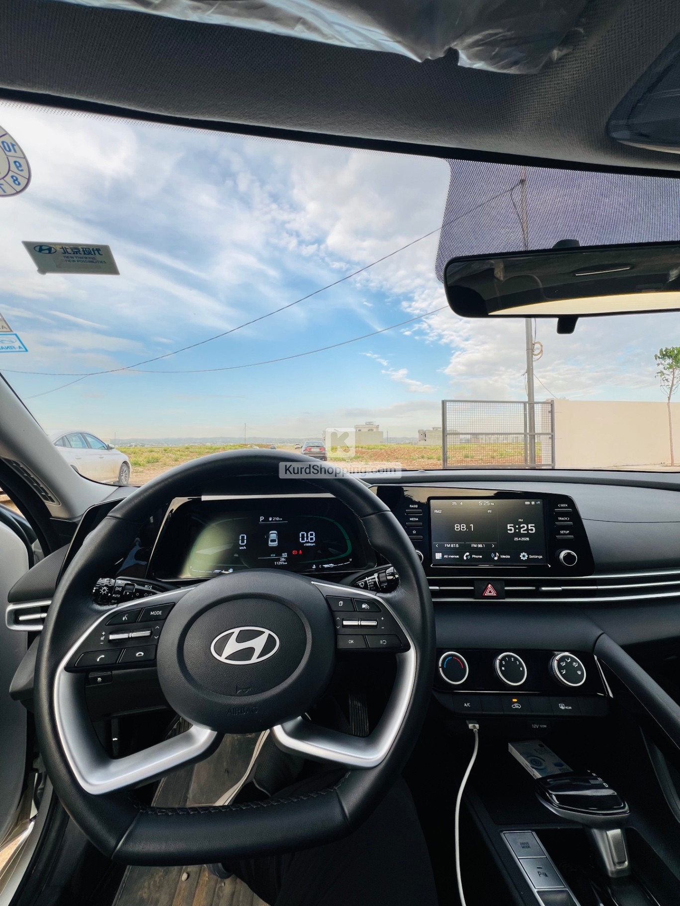 Hyundai Elantra 2025