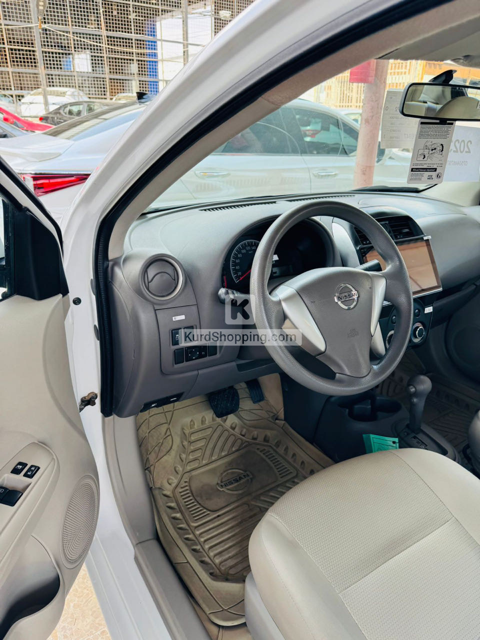 Nissan Sunny 2023