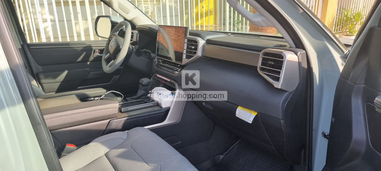 Toyota sequoia 2023