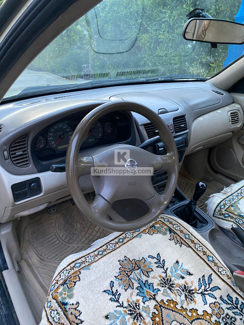 Nissan Sunny 2009