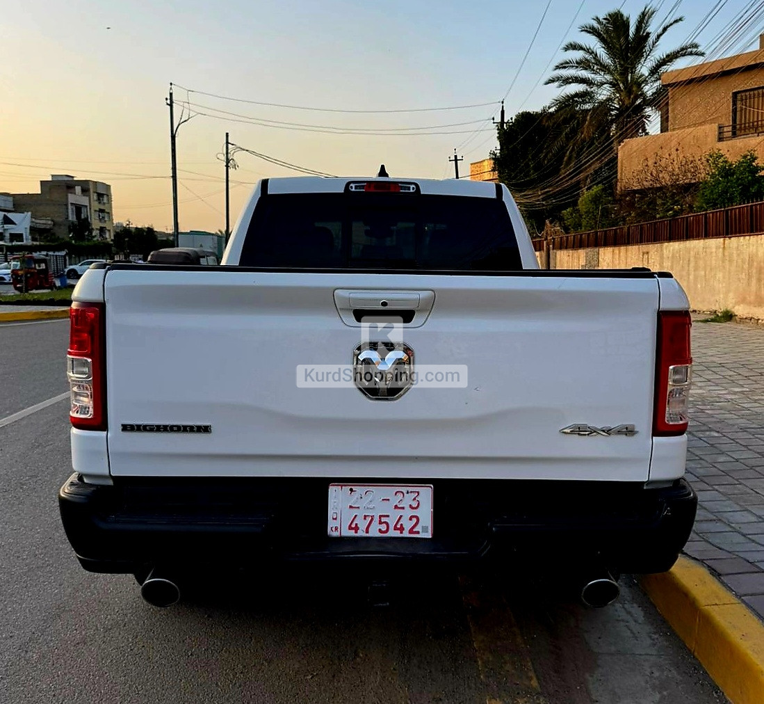 DODGE RAM HEMI BIG HORN 1500 V8 5.7L Full 4✖️4