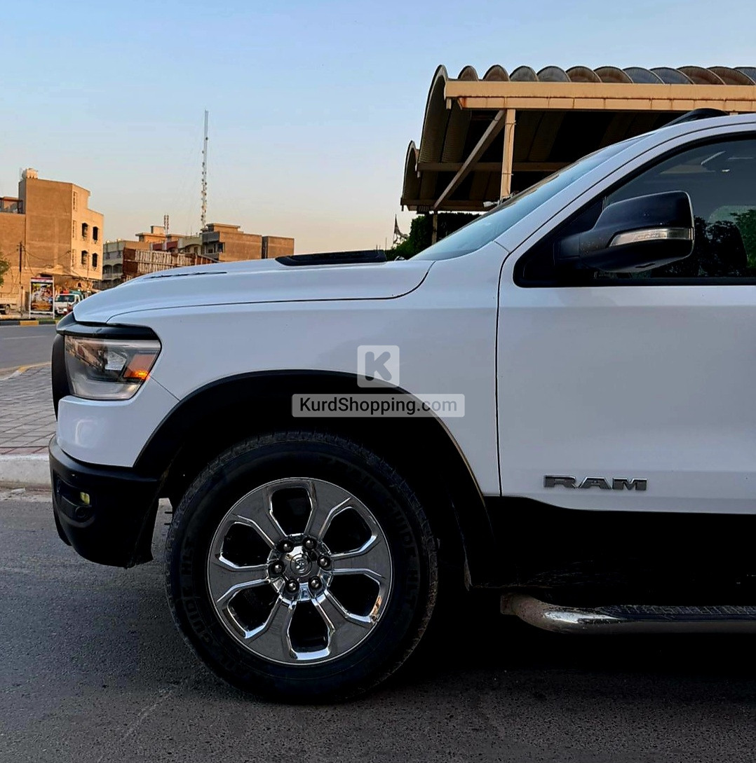 DODGE RAM HEMI BIG HORN 1500 V8 5.7L Full 4✖️4