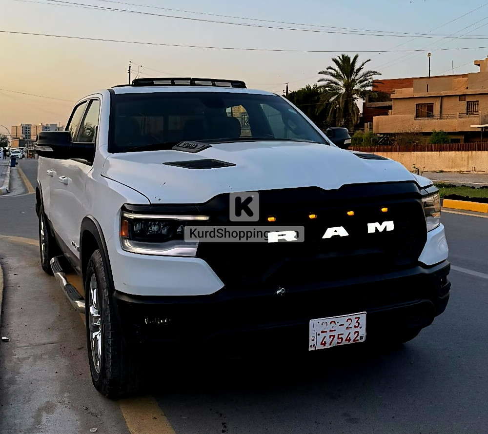 DODGE RAM HEMI BIG HORN 1500 V8 5.7L Full 4✖️4