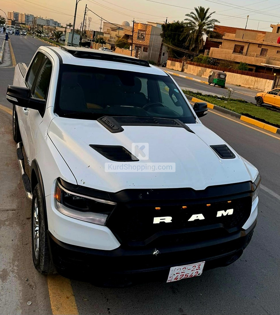 DODGE RAM HEMI BIG HORN 1500 V8 5.7L Full 4✖️4