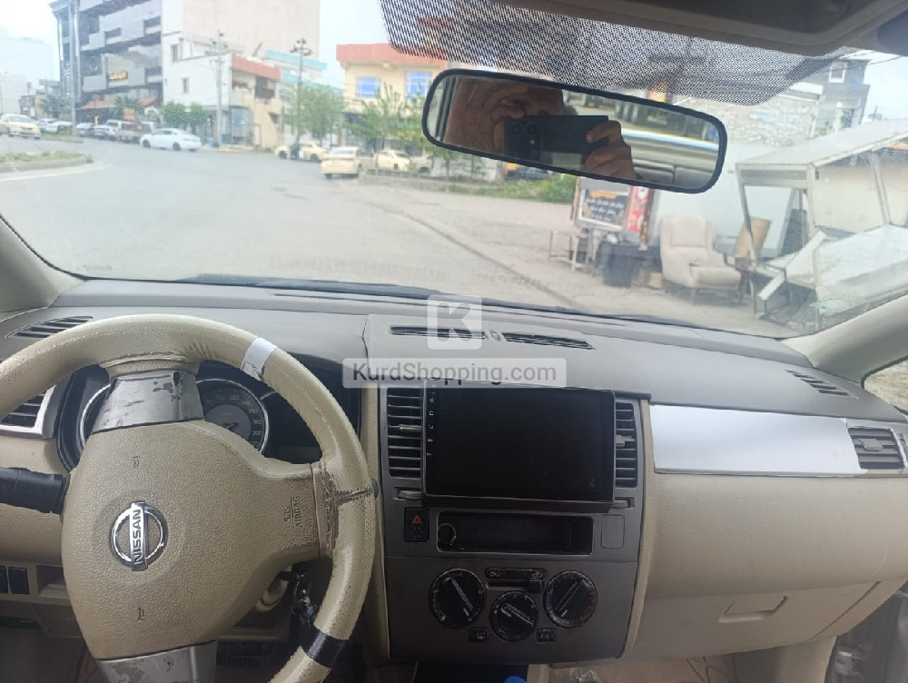 Nissan Tiida 2008