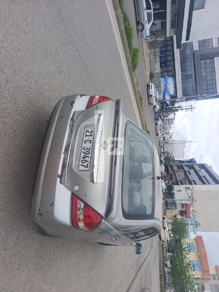 Nissan Tiida 2008