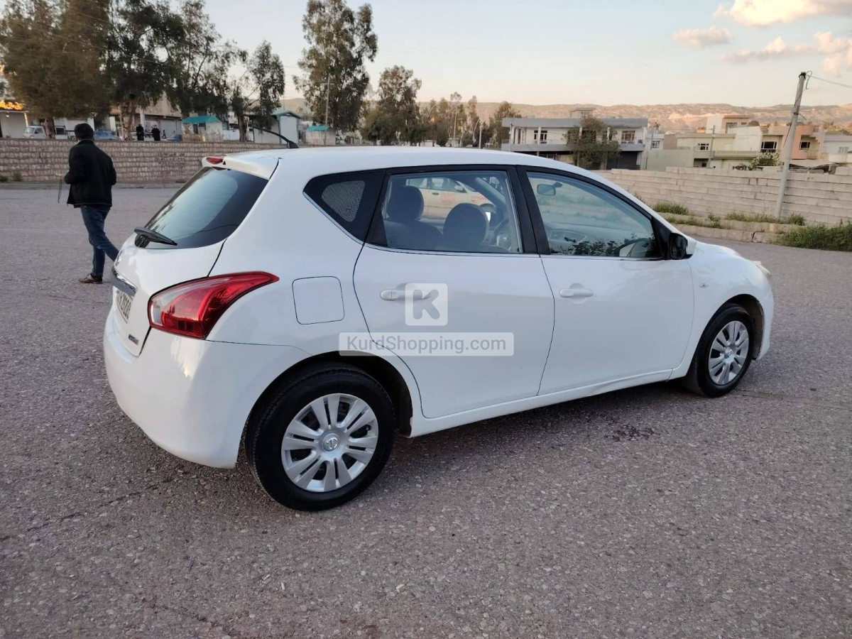 Nissan Tiida 2016