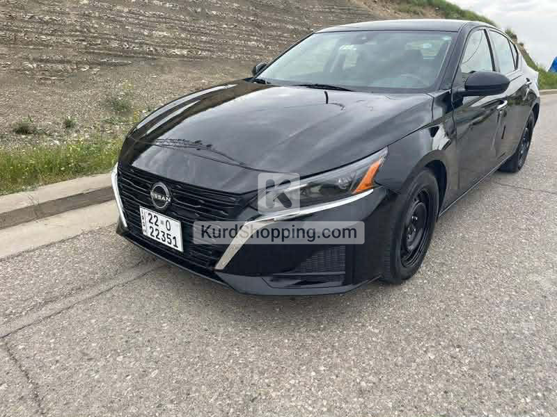 Nissan Altima 2023