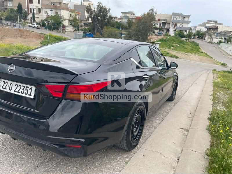 Nissan Altima 2023