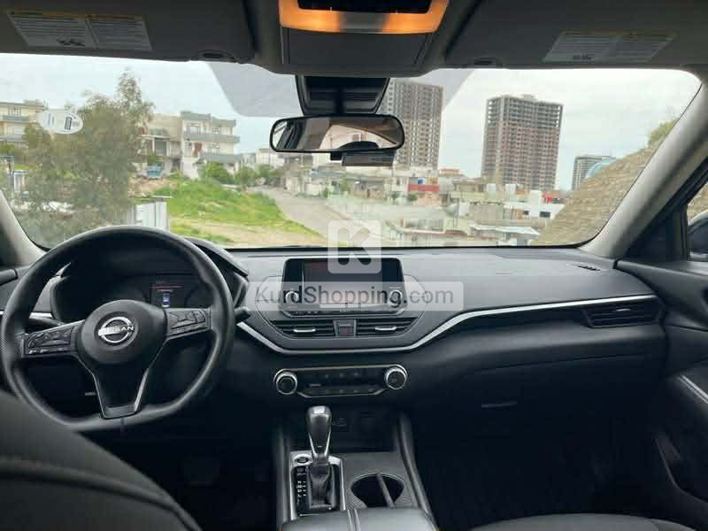 Nissan Altima 2023