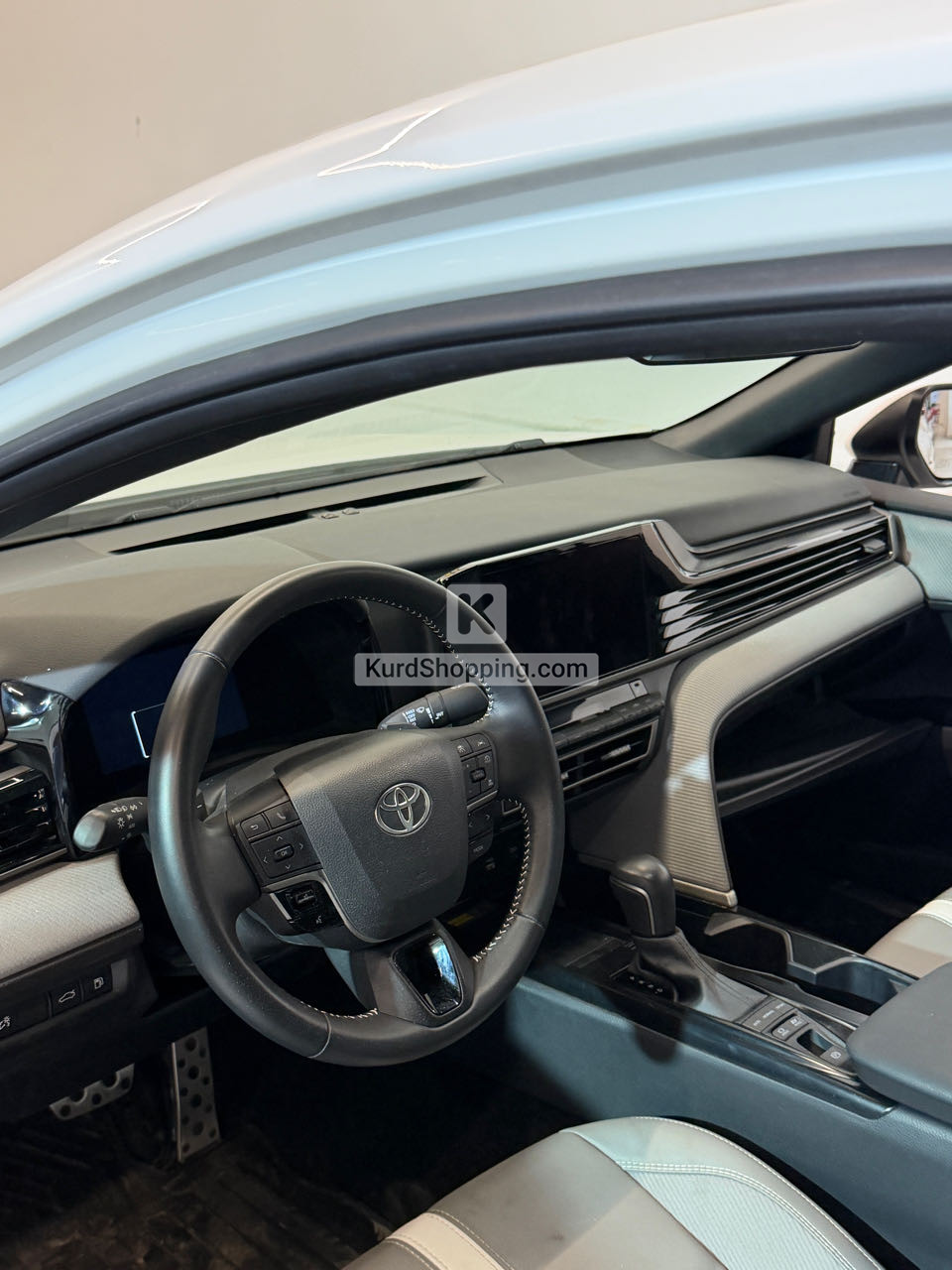Toyota Camry 2025