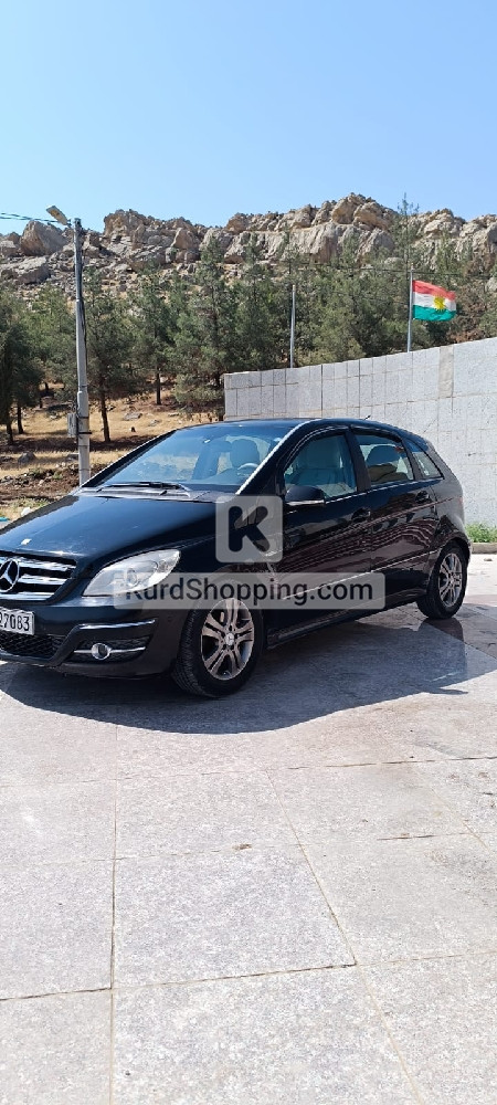 Mercedes Benz B-Class 2011