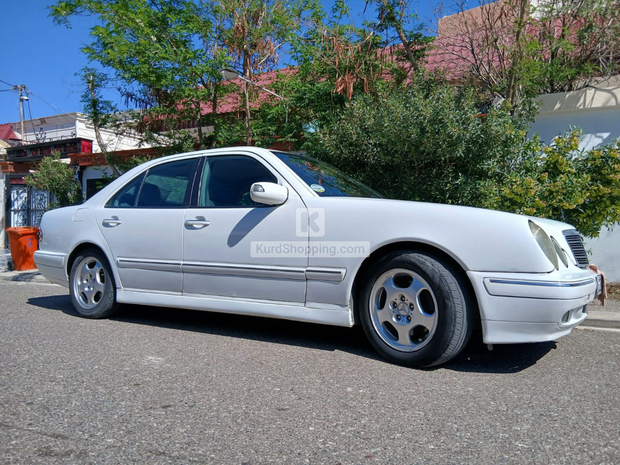 Mercedes Benz E-Class 1995