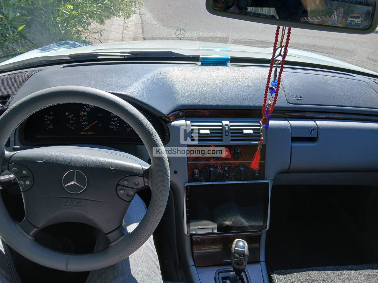 Mercedes Benz E-Class 1995