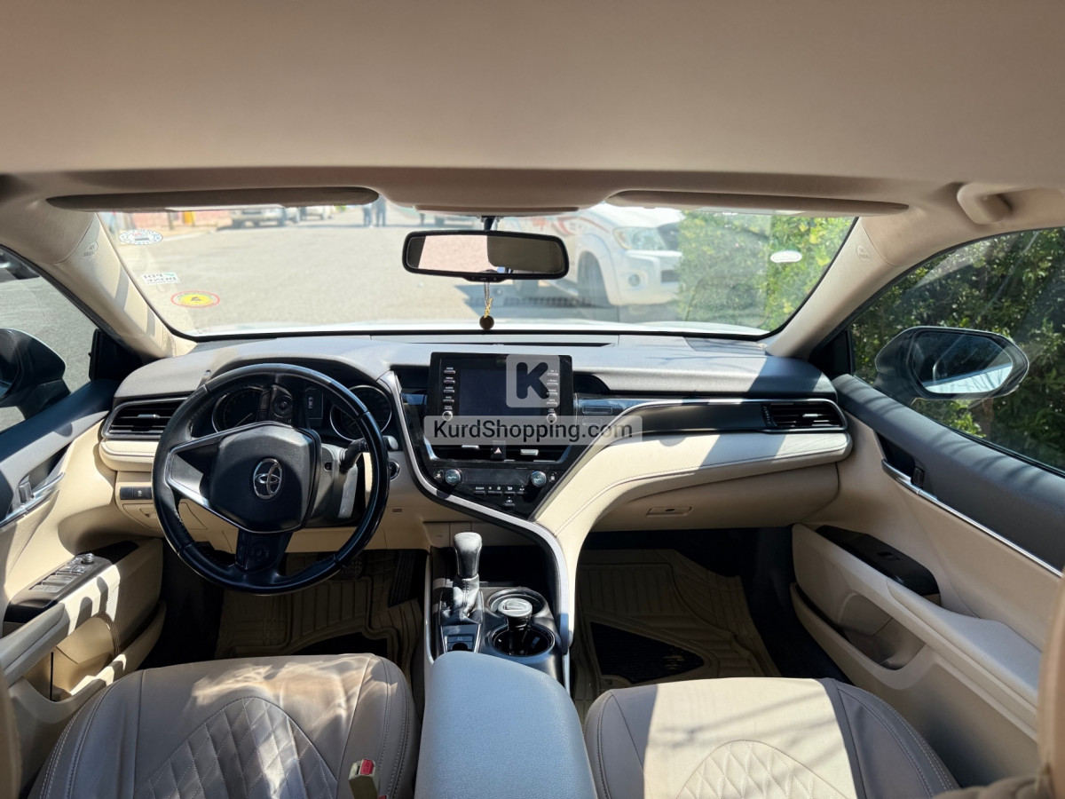 Toyota Camry 2021