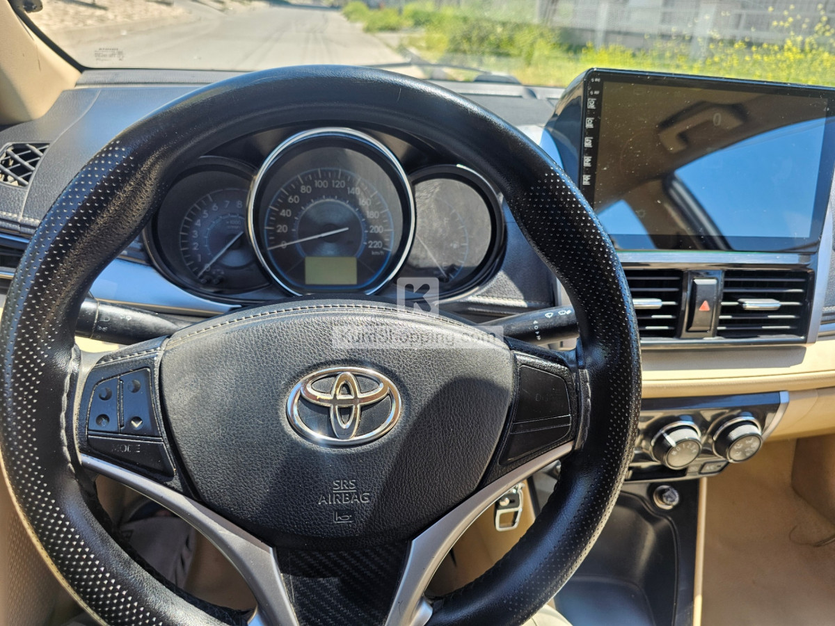 Toyota Yaris 2015