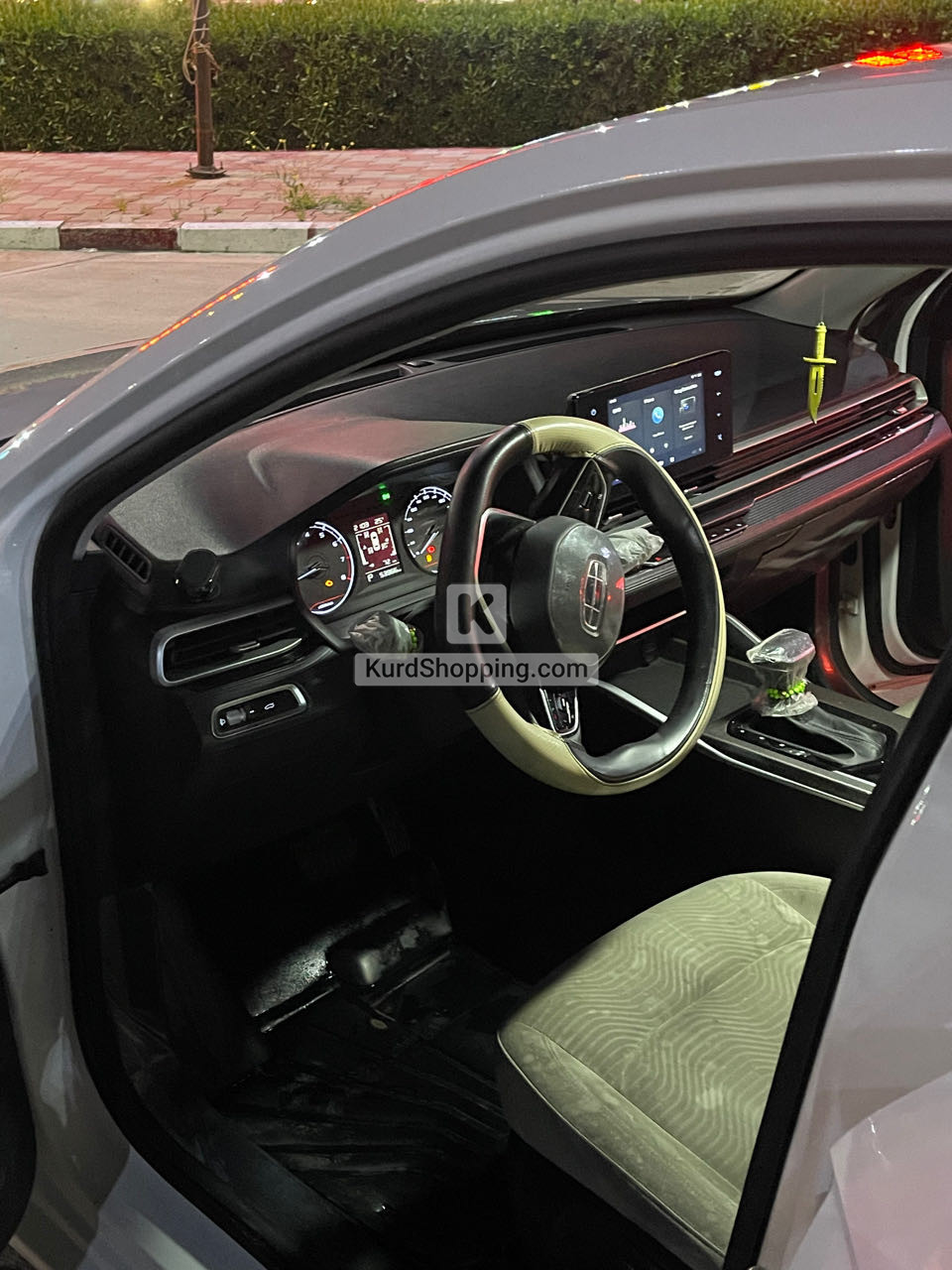 Geely Emgrand 2024