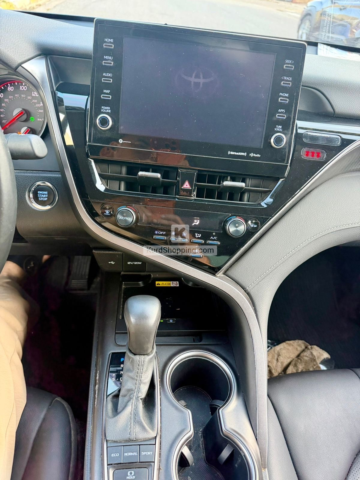 Toyota Camry 2024