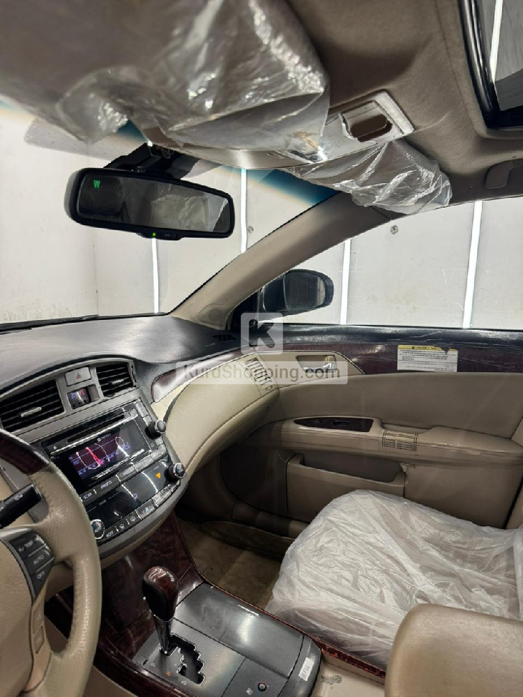 Toyota Avalon 2012