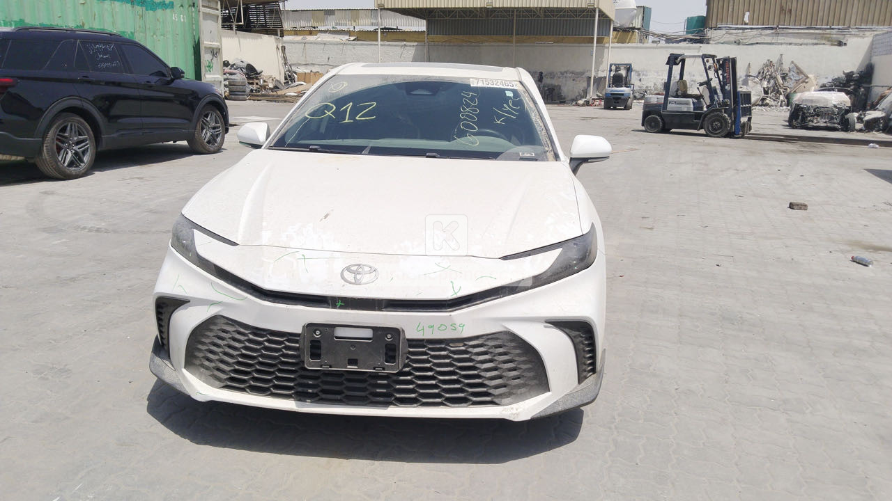 Toyota Camry 2025