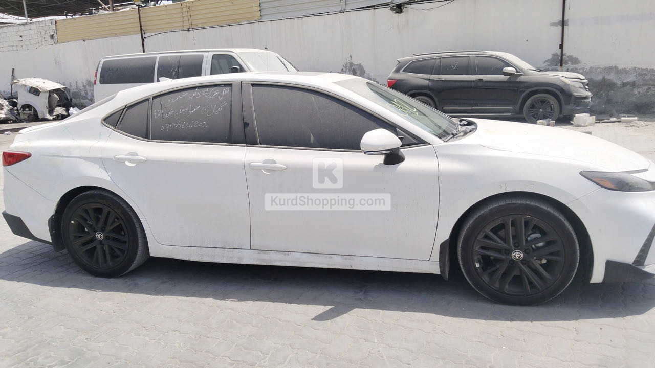 Toyota Camry 2025