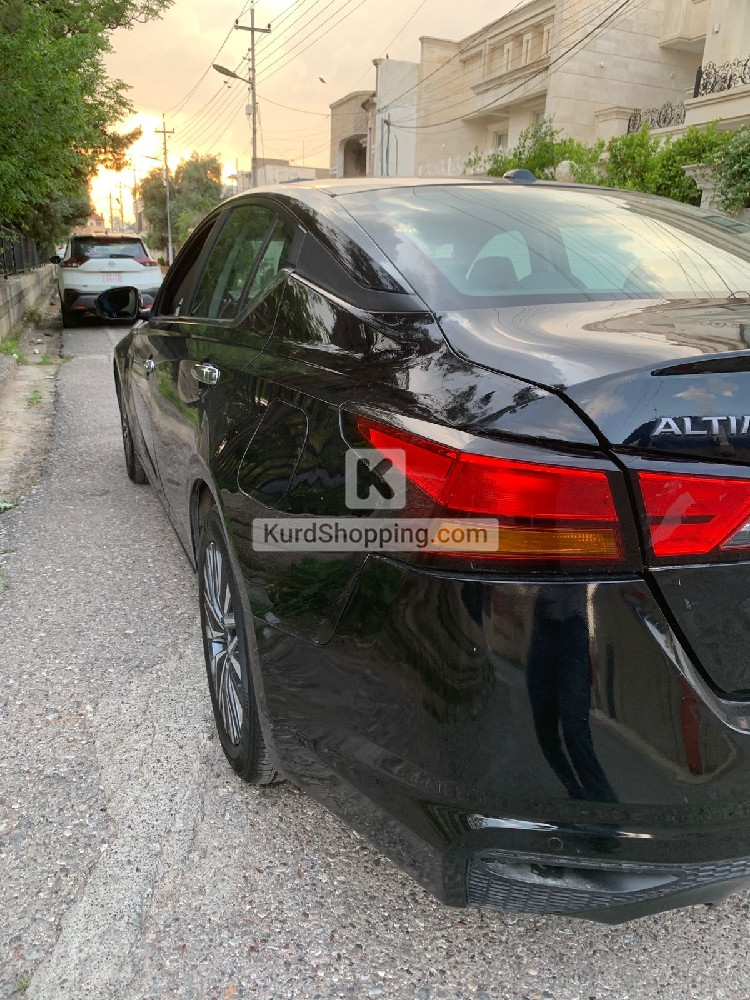 Nissan Altima 2025