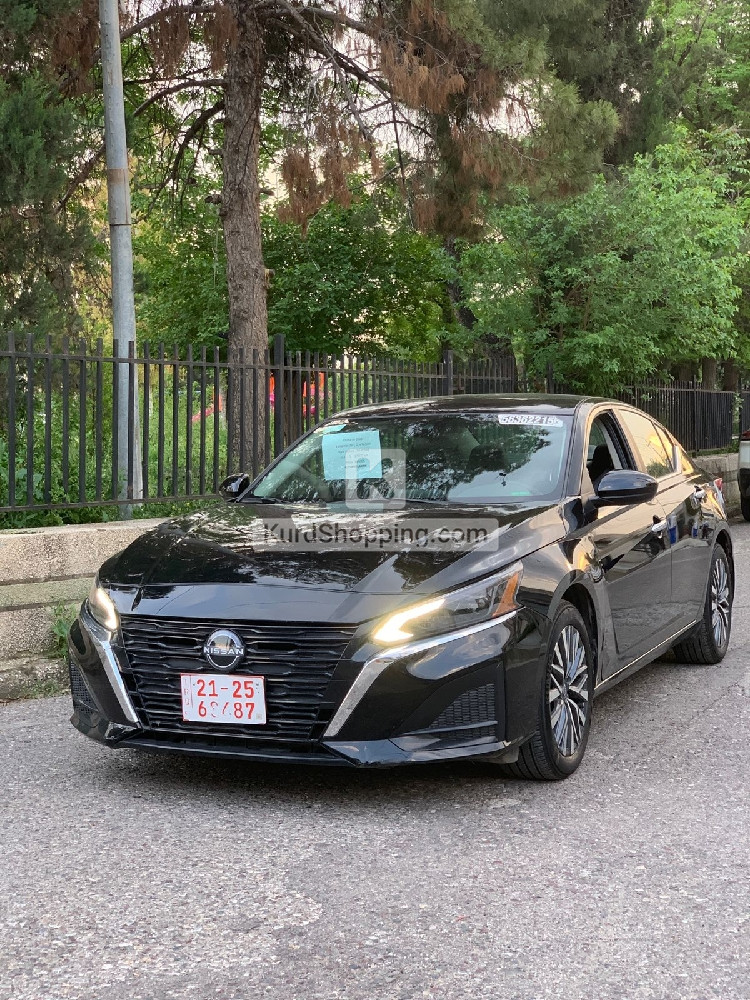 Nissan Altima 2025