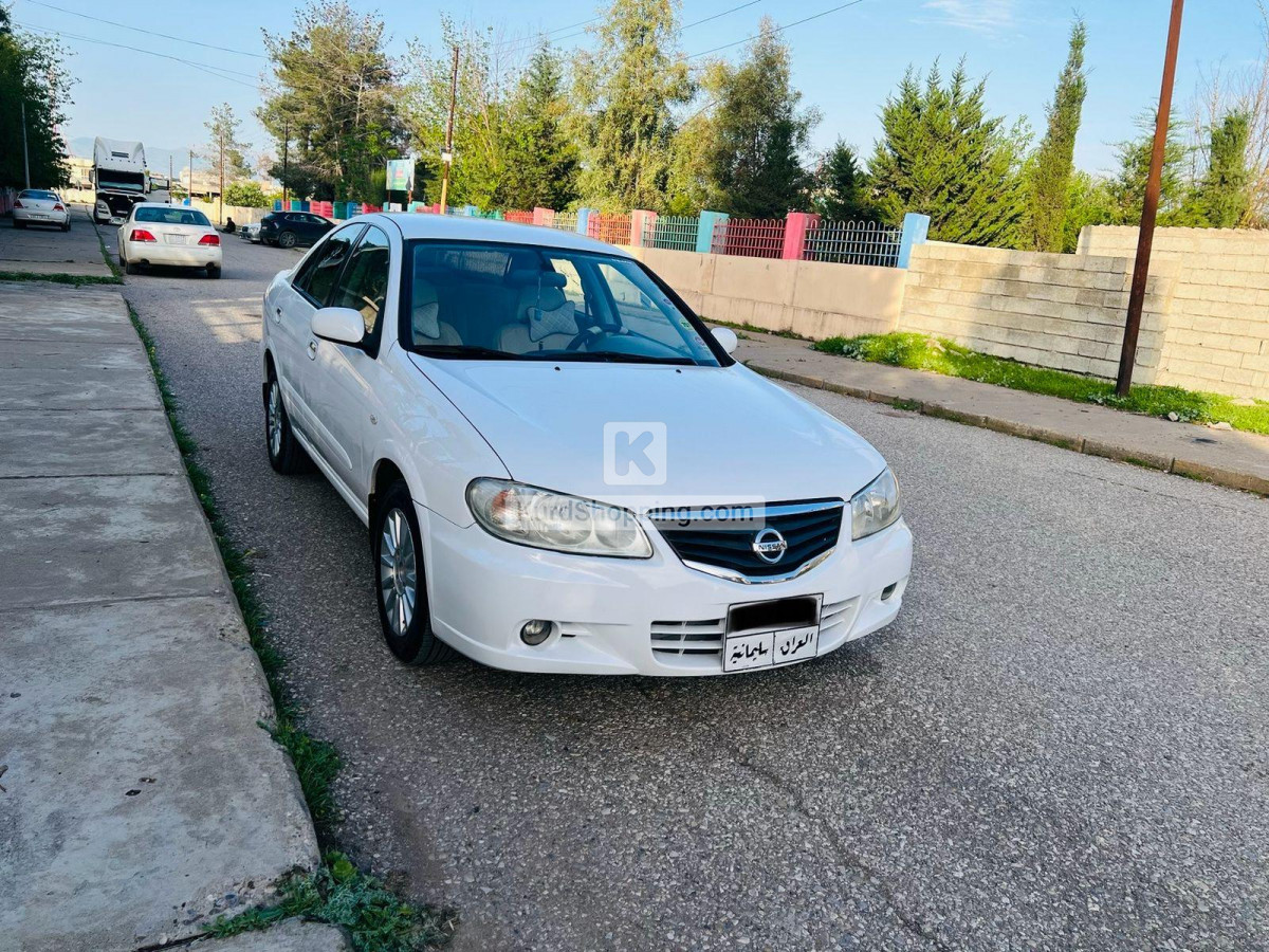 Nissan Sunny 2010