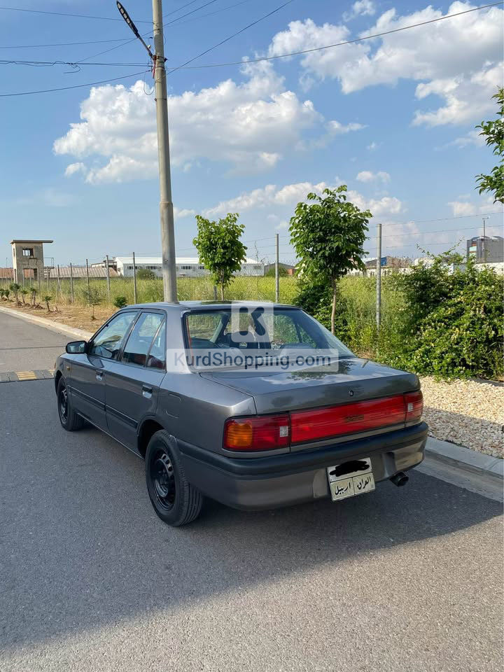 Mazda 323 1993