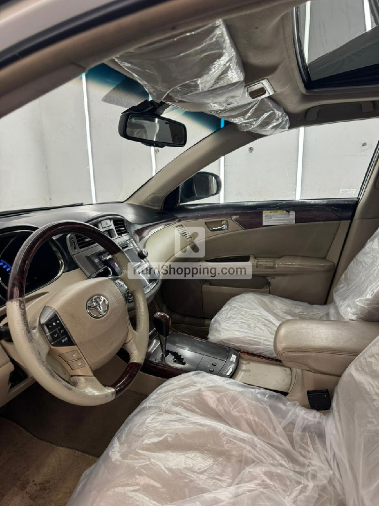 Toyota Avalon 2012