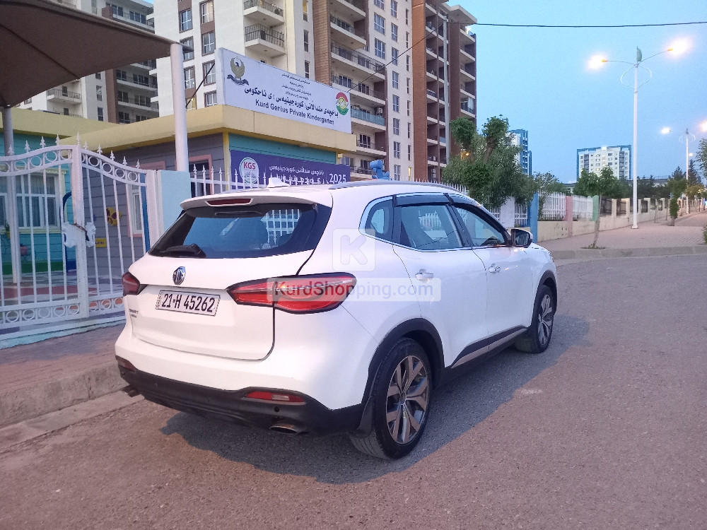 MG HS 2021