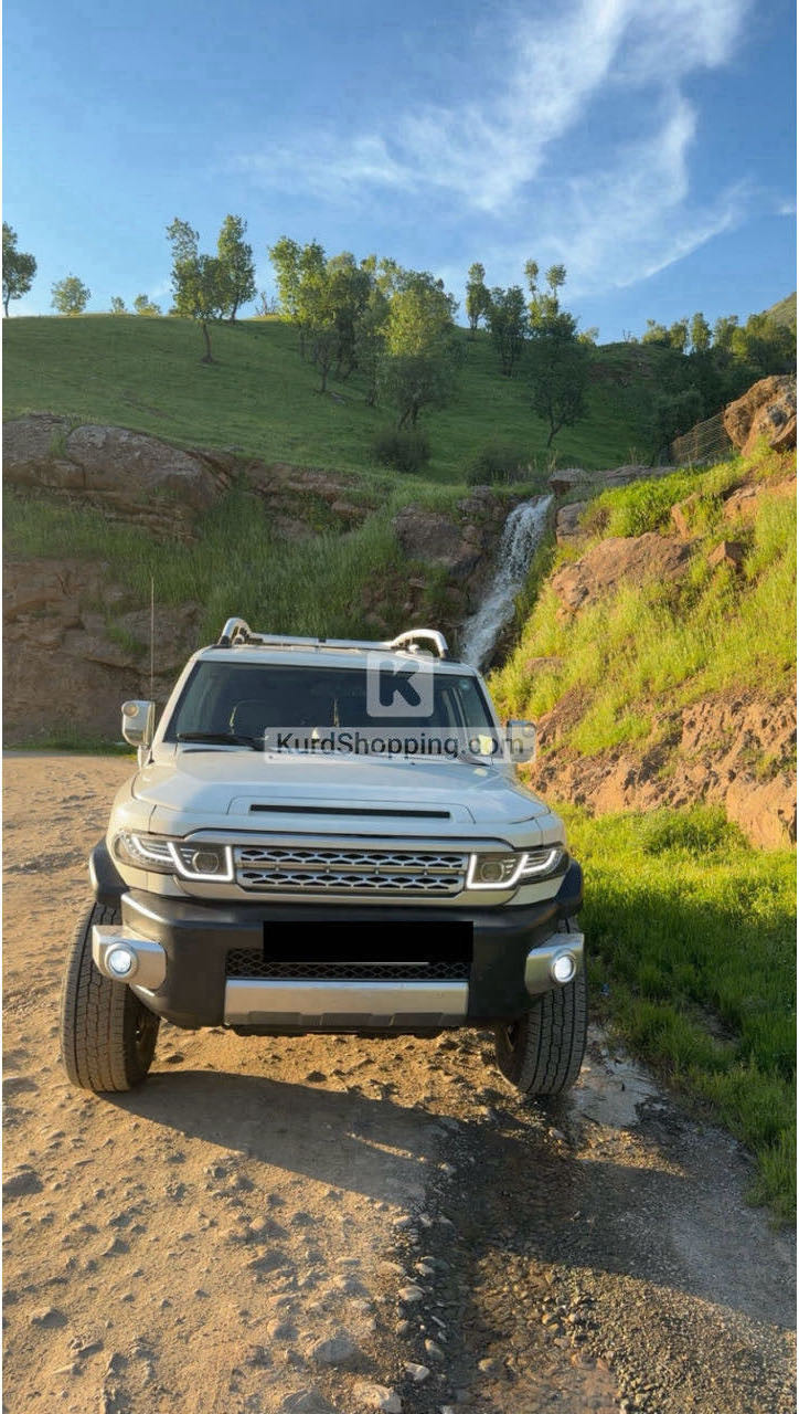 Toyota ئێف جەی کروزەر 2015