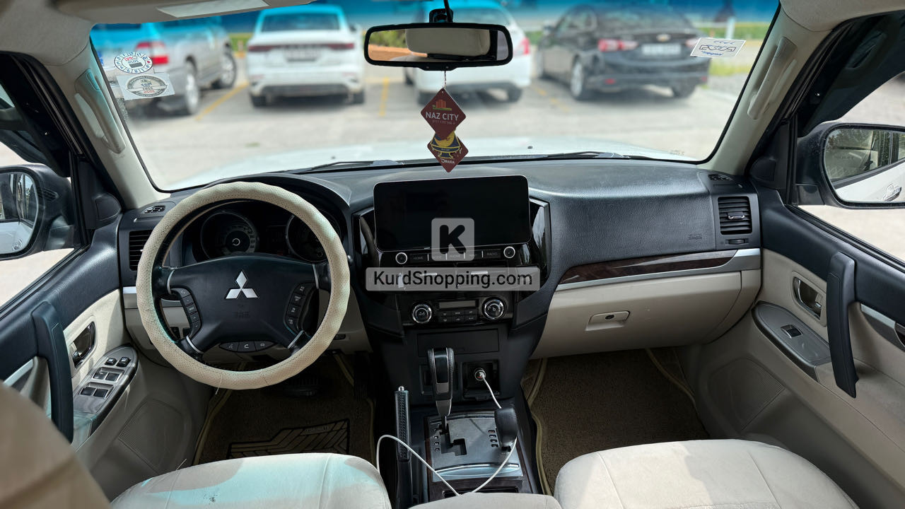 Mitsubishi Pajero 2016