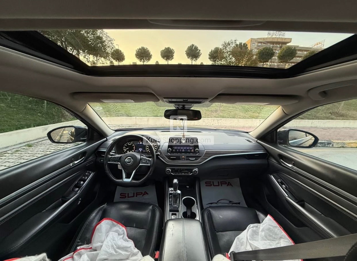 Nissan Altima 2020