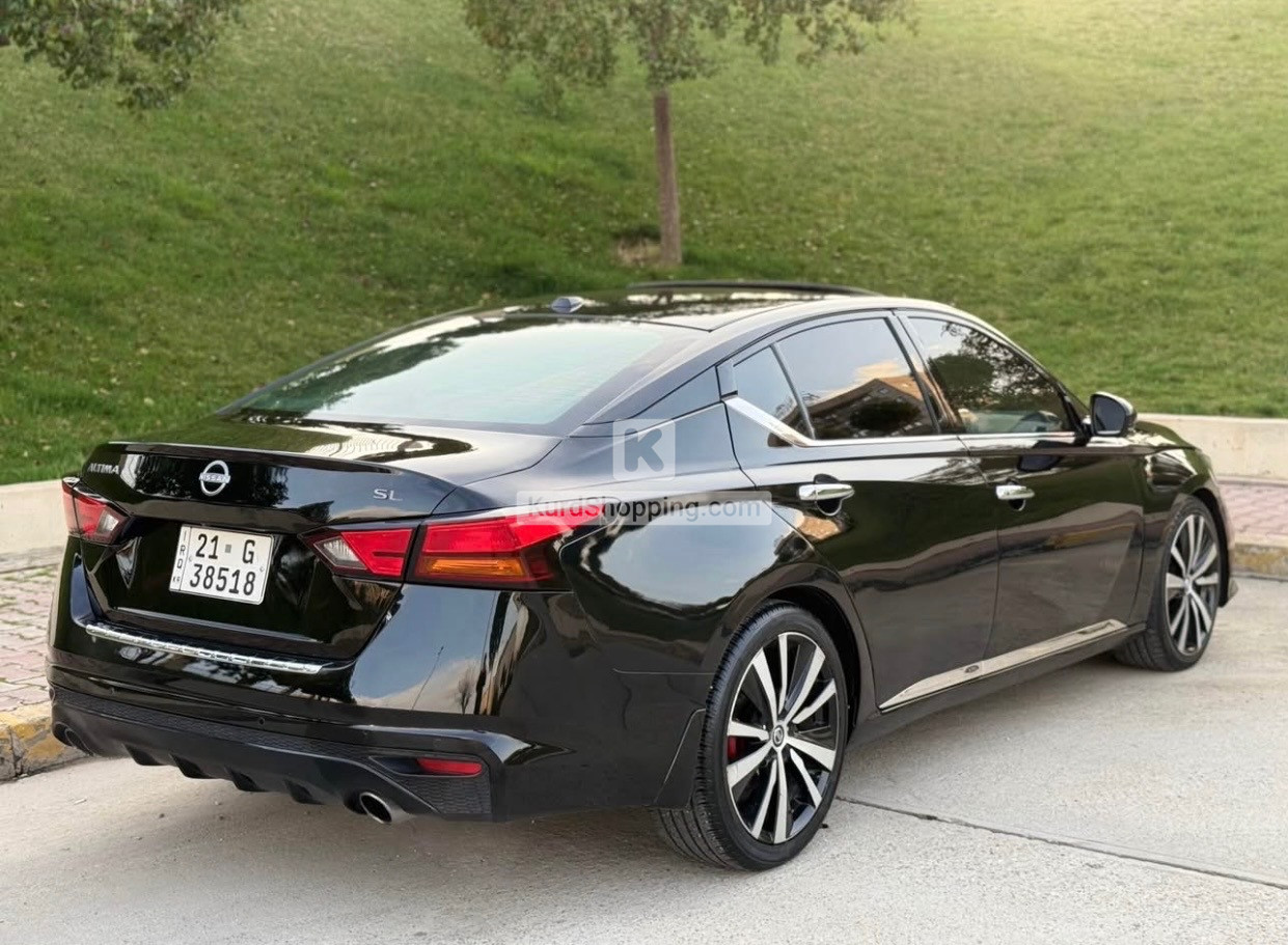 Nissan Altima 2020