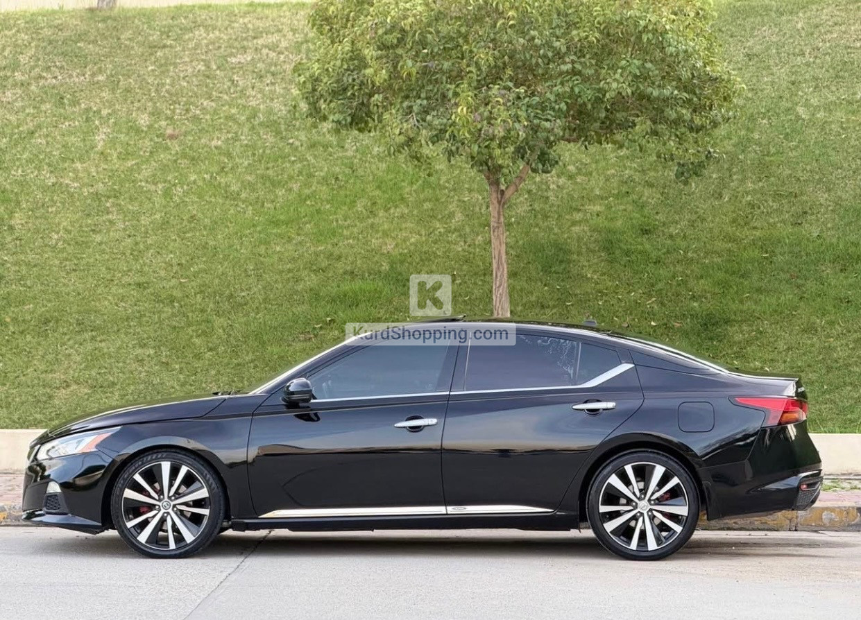 Nissan Altima 2020