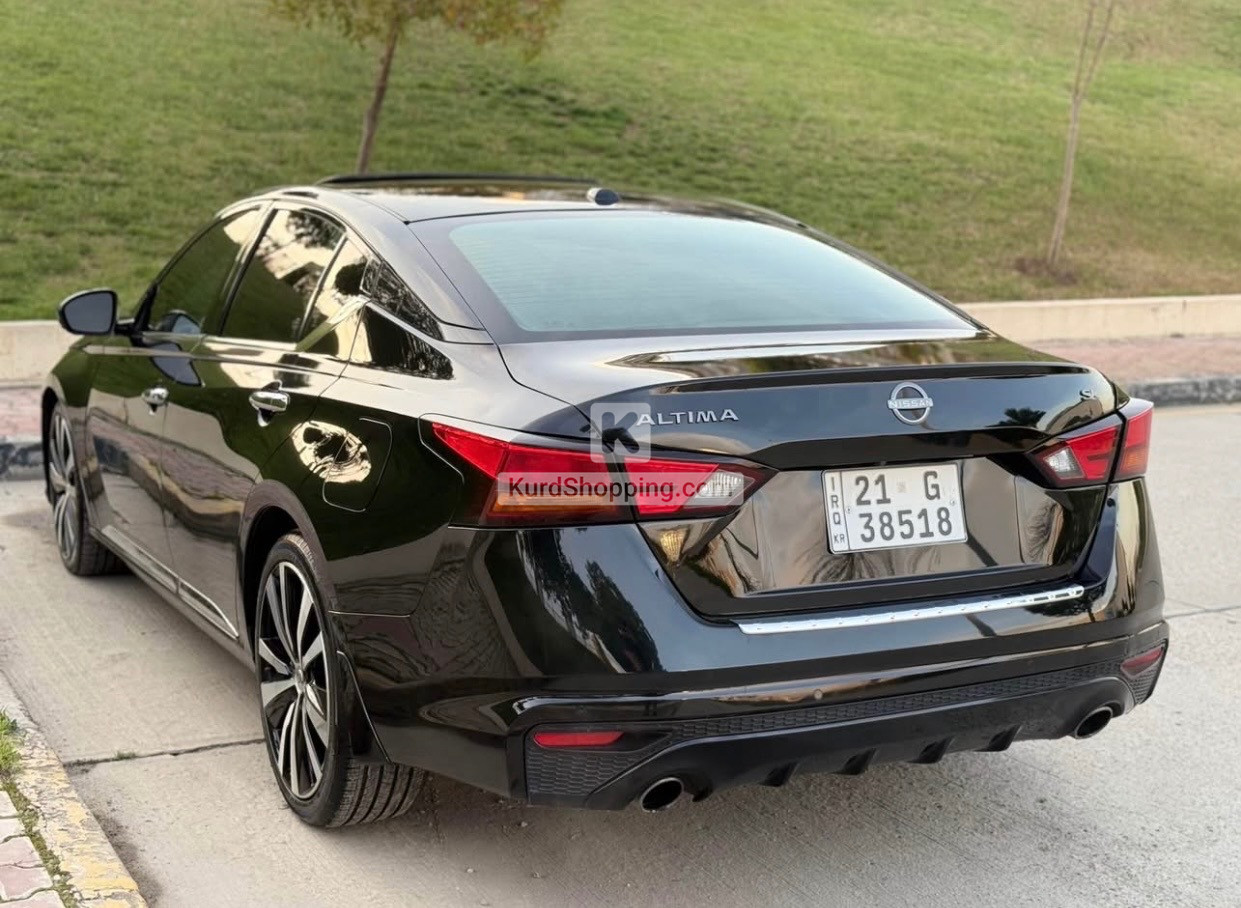 Nissan Altima 2020