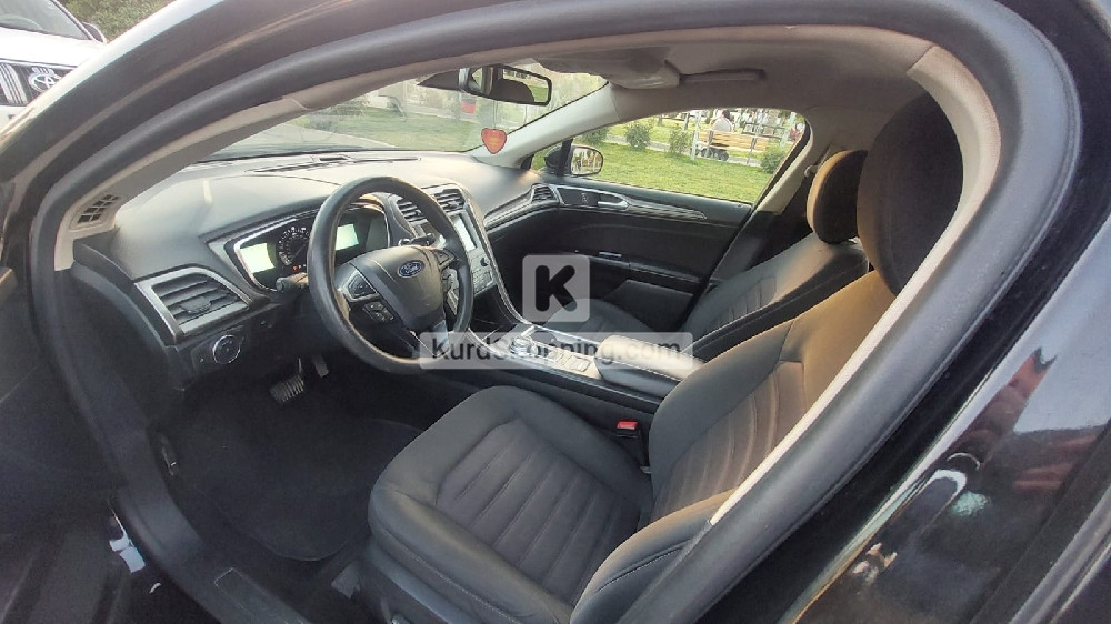 Ford Fusion 2020