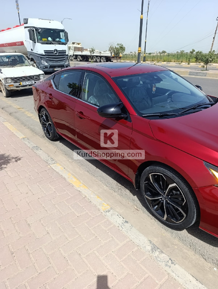 Nissan Altima 2024