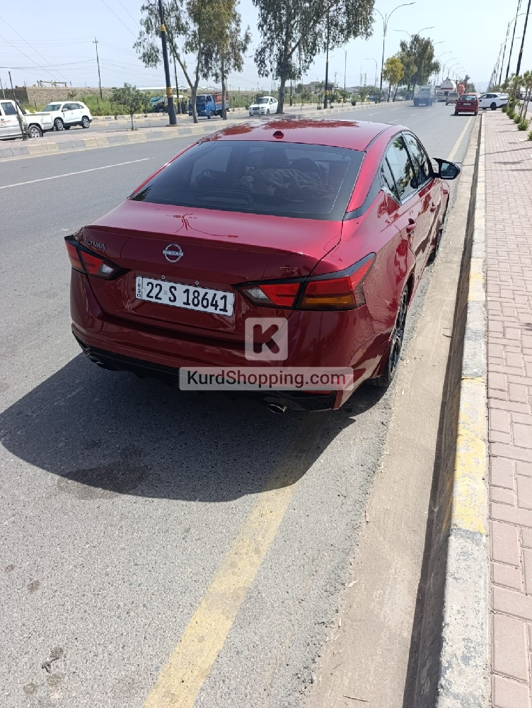 Nissan Altima 2024