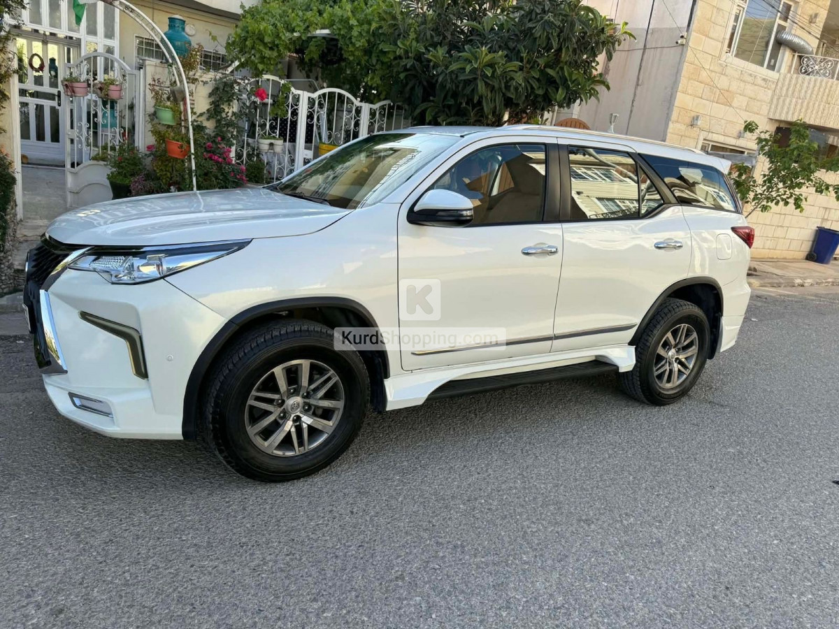 Toyota Fortuner 2020