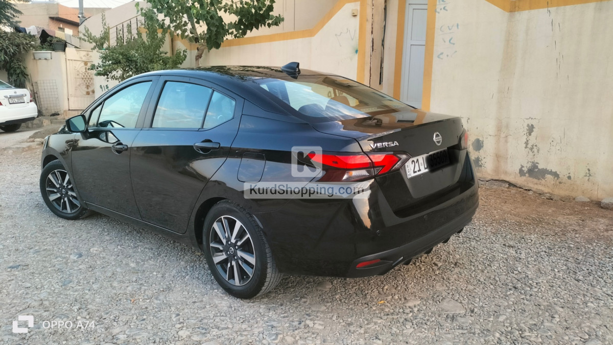 Nissan Versa 2021