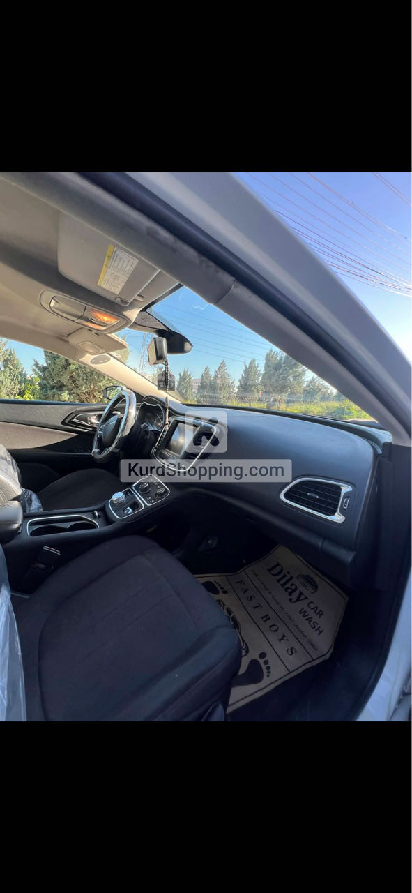 Chrysler 200C 2016 2.4L