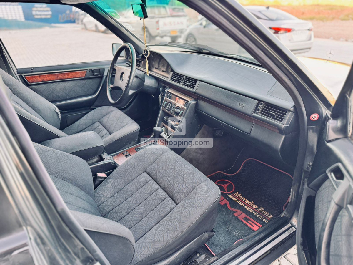 Mercedes Benz 300 1992